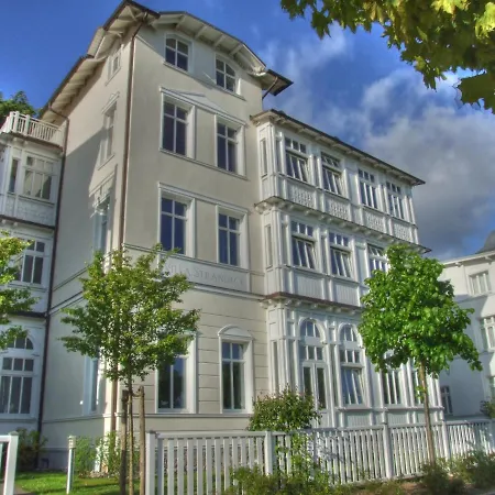 Villa Strandeck, App 4 Meeresleuchten - direkt am Meer-2